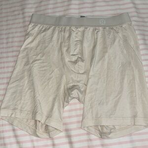 NWOT men’s large Lululemon boxer briefs